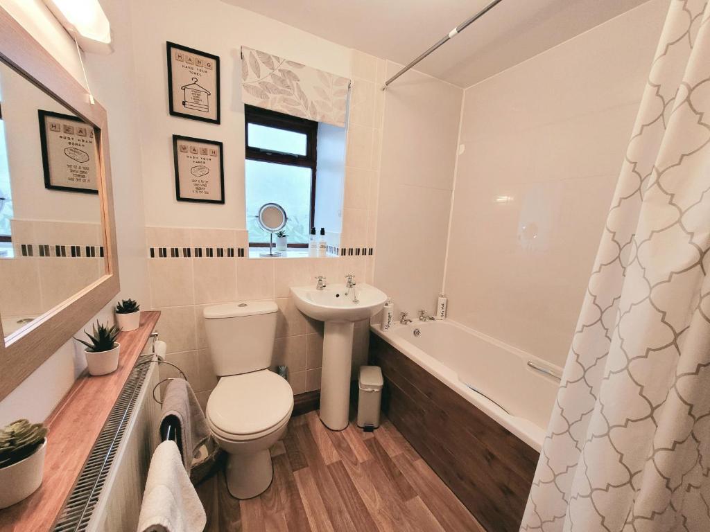 Grosmont Cottage, Ruswarp room 5